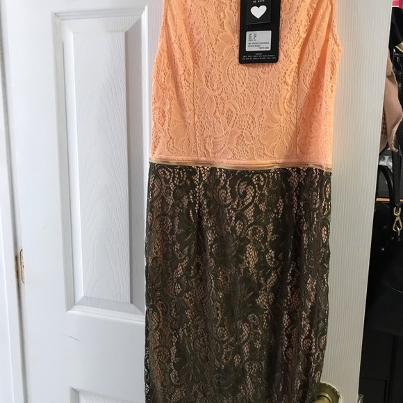 Dress in Women - Picture 3 of 3